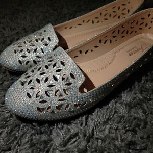 FOREVER size 9 sparkly homecoming dance shoes